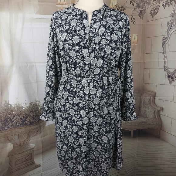 Loft Navy Floral Tie Waist Dress - Picture 6 of 8